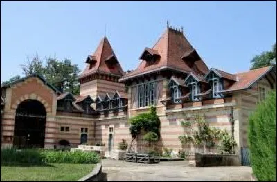 Nous sommes &agrave; pr&eacute;sent dans le Tarn-et-Garonne devant le ch&acirc;teau Saint-Roch (de style n&eacute;o-Renaissance) du Pin. Nous nous trouvons dans l'ancienne r&eacute;gion ...