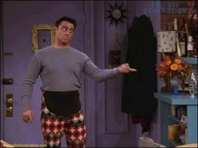 Quel défi se donne Joey le jour de Thanksgiving ?