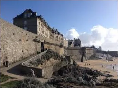 La ville de Valence apparaît dans une chanson : laquelle ?