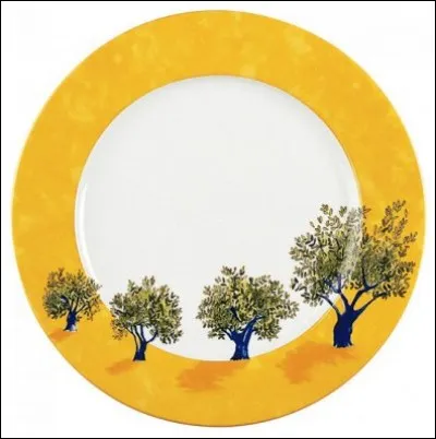 Que ne faut-il pas mettre dans le savarin pour qu'il conserve son appellation ?