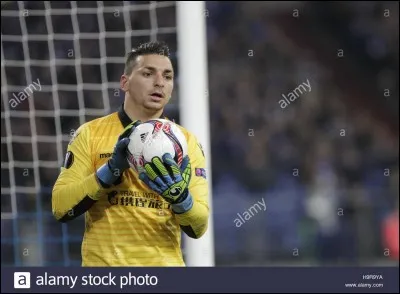 Cardinal porte le numéro ...