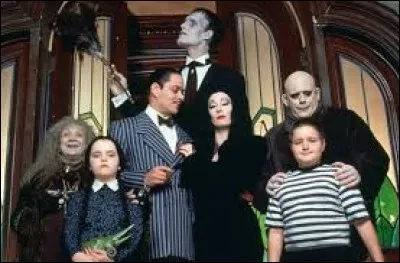 Dans la famille Addams, la fille s'appelle Mercredi.