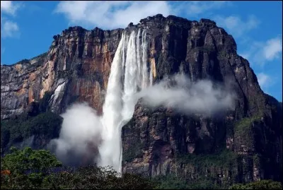 Le Salto Angel, la cascade la plus haute du monde, est situ&eacute; dans quel pays ?