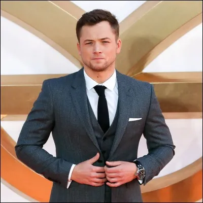 Quand est-il élu dans le top 50 des hommes les mieux habillés selon le magazines GQ ?