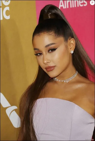 Dans combien d'épisodes de "Scream Queens" apparaît-elle ?