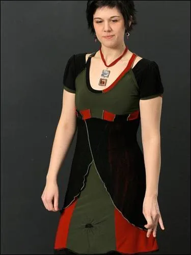 Connaissez-vous le designer qui a cr cette tenue ?