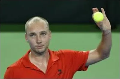 Comment s'appelle ce joueur de tennis belge né à Liège en 1984 ?