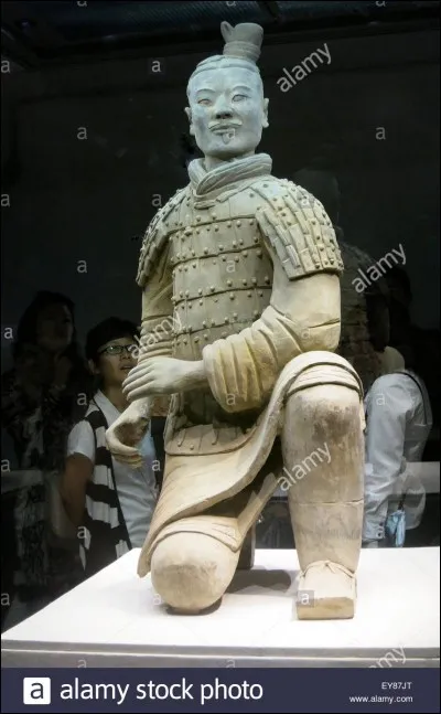 Que portaient les soldats chinois sous leur armure pour mieux se protéger ?