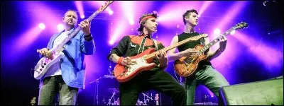 Dire Straits a sorti ''Lady Writer''. Quelle écrivaine est américaine ?