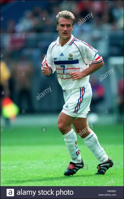 Qui est cet ancien joueur ?