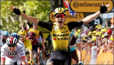 Trois fois champion du monde de cyclo-cross j'effectue une transition exceptionnelle sur le cyclisme sur route. En 2019 lors de mon premier Tour je parviens même à remporter une étape et je suis...