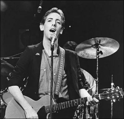 A-t-il écrit pour d'autres artistes ?