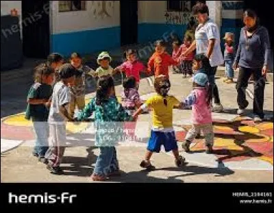 Une voiture française avait comme modèles, Chatelaine, Montlhéry et Océane : laquelle ?