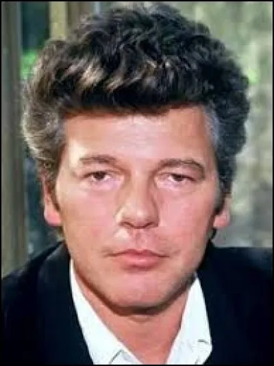 Qui prêtait sa voix au hérisson dans la version originale du conte musical ''Émilie jolie" de Philippe Chatel ?