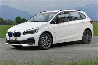 Voici la BMW ......... .