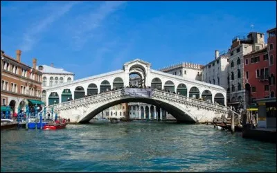 Dans quel ville, le pont du Rialto (1591) est-il sis ?