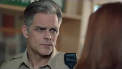 Qui est arrêté pour le meurtre de Jason Blossom ?