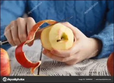 Est parfois en manteau de fourrure, c'est le...