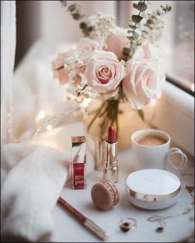 À qui appartiennent les vers "Ô souvenirs, printemps, aurore, doux rayon triste et réchauffant" ?