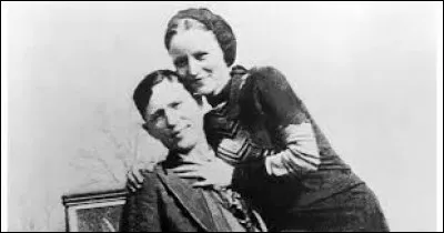 Dans quel pays ont sévi les criminels Bonnie Parker et Clyde Barrow, spécialisés dans l'attaque à main armée de banques ?