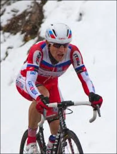 Champion de Russie sur route 2011 ; professionnel de 2000 à 2017 ; 
vainqueur d'étape sur le Giro en 2008 ; 
il a participé 3 fois au Tour de France.
Il s'agit de Pavel...