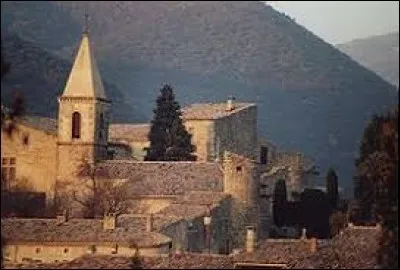 Petit tour dans la Dr&ocirc;me, au P&egrave;gue. Connu pour son oppidum Saint-Marcel, elle se situe dans l'ancienne r&eacute;gion ...