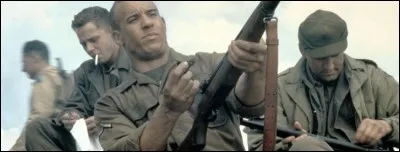 Dans ce film il incarne aussi un soldat qui mourra, mais cette fois face aux Allemands ?