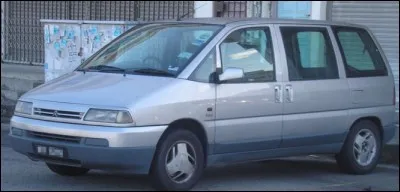 Quel est le nom de ce monospace de 1995 ?