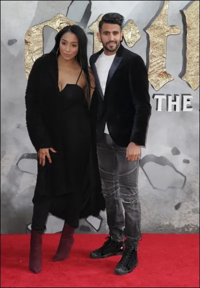 Quel est le numéro du maillot de Riyad Mahrez ?