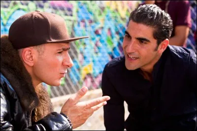 Il incarne un présentateur télé pour ce film :