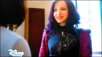 Quand Mal transforme les cheveux de Jane, celle-ci lui parle de sa mère. Elle cite d'ailleurs l'un de ses grands principes. Lequel ?