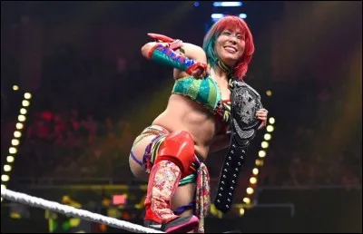Quel est le nombre de jours de r&egrave;gne d'Asuka en tant que championne NXT ?