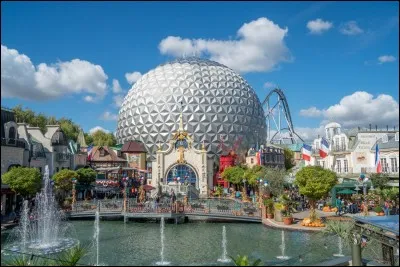 Où se situe Europa-Park ?