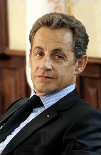 Ancien président français de 2007 à 2012, je suis...