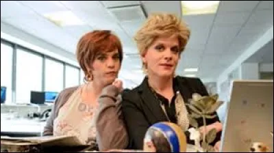 Quel duo comique se travestissait en Catherine et Liliane sur Canal+ ? (2 réponses)