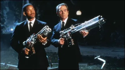 Comment s'appellent les 2 agents de ''Men In Black'' ?