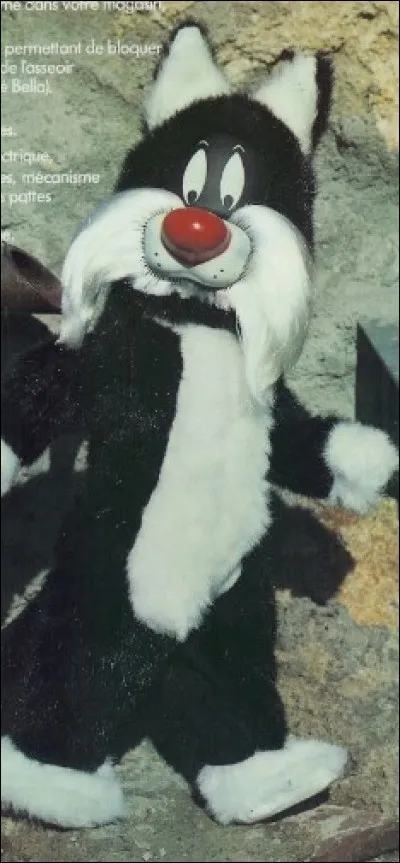 Est-ce-que ce gros Minet a été fabriqué par l'usine Bella ou une autre usine ?