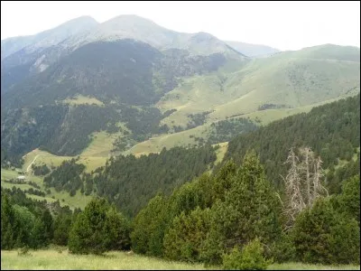 Parmi ces départements français, lequel n'est pas frontalier de l'Andorre ?