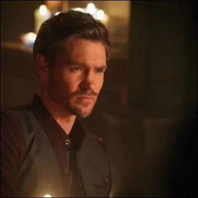 Quel est le nom de famille d'Edgar ?