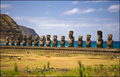 Voici les Moaï de Rapa Nui. Vous les admirerez à l'Île de Pâques :