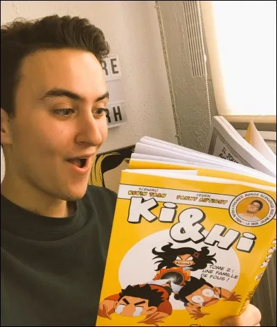 Avec qui a-t-il fait une vidéo où il compose des chansons à partir de phrases du quotidien ?