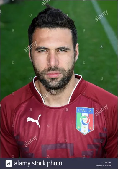 Qui est ce footballeur ?