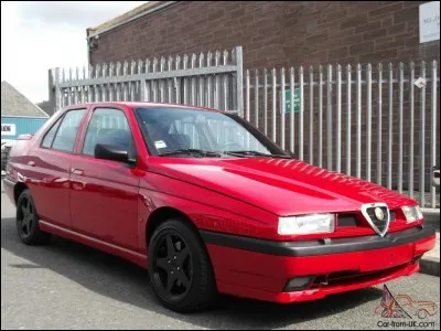 Quel est le modèle de cette Alfa Romeo ?