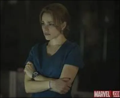 Comment s'appelle l'ex petite amie de Strange ?