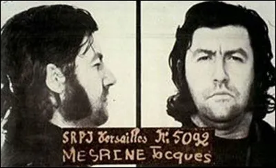 Le 2 novembre 1979 à 15 h15, Jacques Mesrine est abattu par la police à Paris. Dans quel lieu s'est déroulé cet événement ?