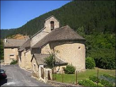 Cette première balade de la semaine commence en Occitanie, à Balsièges. Village de l'arrondissement de Mende, il se situe dans le département ...