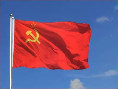 Ce drapeau était celui de l'URSS. Quel pays asiatique possède sur son drapeau le marteau et la faucille ?