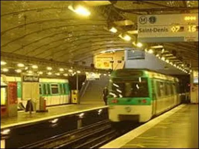 Située sur la commune de Saint-Denis, à proximité de celle de Saint-Ouen-sur-Seine, la station ''Carrefour Pleyel'' fut ouverte sur la ligne 13 le 30 juin 1952. Elle doit son nom au facteur de pianos autrichien, Ignace Joseph Pleyel (1757-1831), qui fonda à Paris une maison d'éditions musicales et, en 1807, sa célèbre manufacture de pianos. Quel était l'autre activité de ce personnage ?