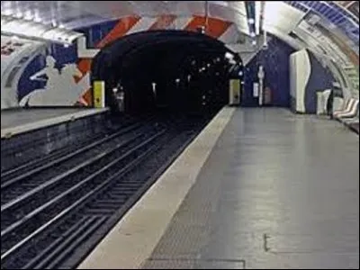 Mise en service le 5 novembre 1910 sur la ligne 7, ''Cadet'' doit sa dénomination à la rue qui se situe à l'est de l'intersection de la rue La Fayette. Qui était la famille Cadet ?