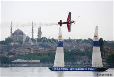 En 2006 et 2007, les champions de voltige aérienne s'étaient donnés rendez-vous à...